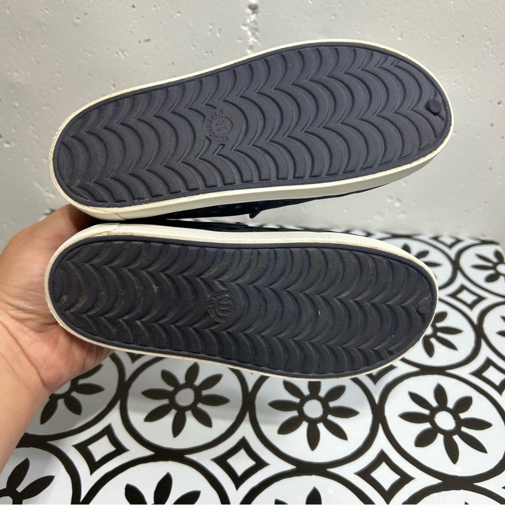 Old Navy Toddler Boys Blue Slip-On Water Shoes 11 - Picture 6 of 6